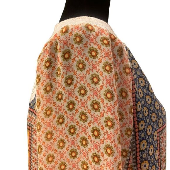 Fig and Flower Boho Twee Floral Lace Top 3/4 Bell Sleeves Sz M - Picture 6 of 13